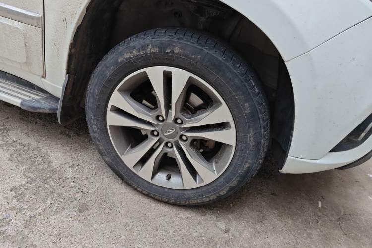 Used Chery Tiggo 3 2014 1.6L CVT ZhiShang Edition Right Front Wheel Hub