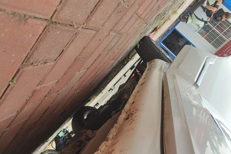 Used Chery Tiggo 3 2014 1.6L CVT ZhiShang Edition Right Side Sill