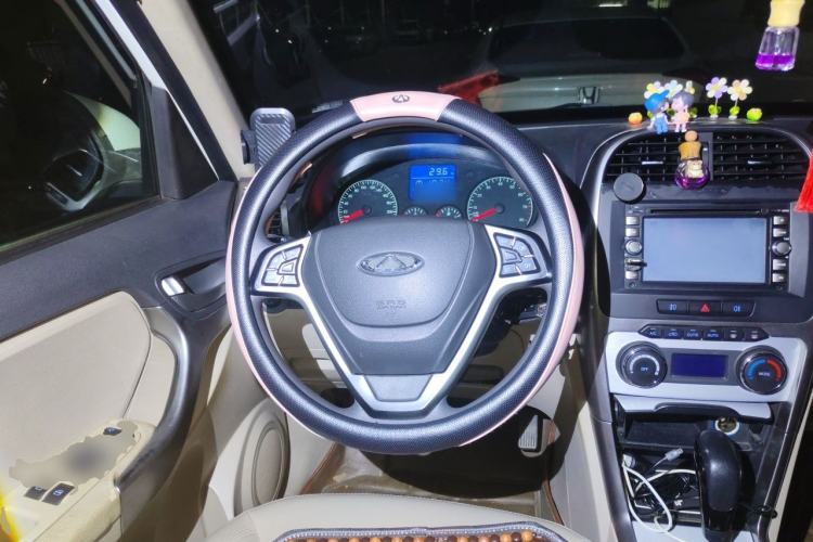 Used Chery Tiggo 3 2014 1.6L CVT ZhiShang Edition Steering Wheel