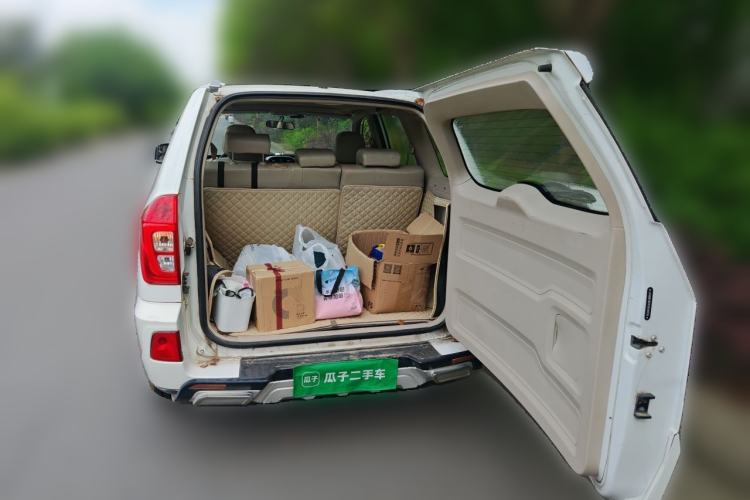 Used Chery Tiggo 3 2014 1.6L Manual Zhishang Edition Trunk