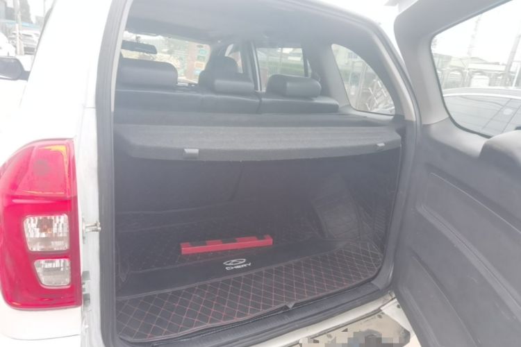 Used Chery Tiggo 3 2014 1.6L Manual Zhishang Edition Trunk