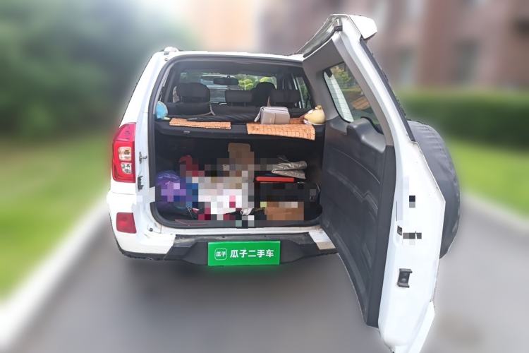 Used Chery Tiggo 3 2014 Magic Edition 1.6L Manual Fashion Version Trunk