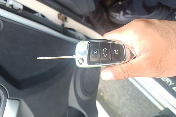 Used Chery Tiggo 3 2014 Magic Edition 1.6L Manual Fashion Version Vehicle Key