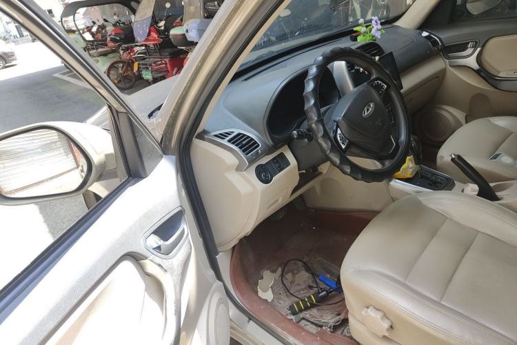 Used Chery Tiggo 3 2014 1.6L CVT ZhiShang Edition Driver Seat