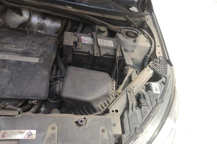 Used Chery Tiggo 3 2014 1.6L CVT ZhiShang Edition Engine Bay Left