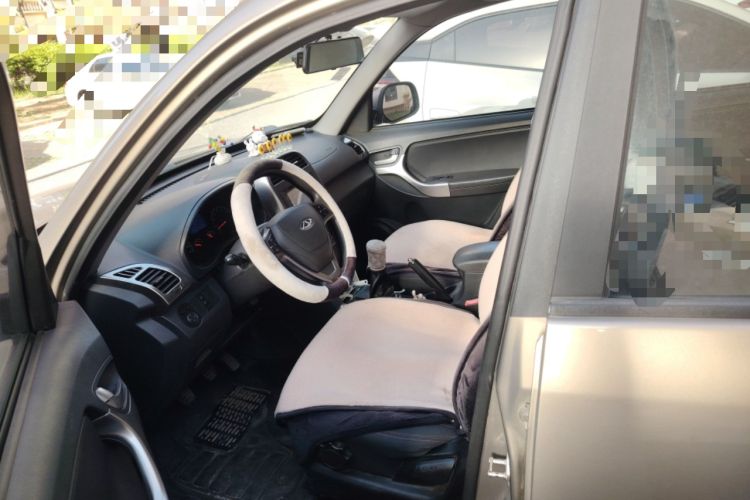 Used Chery Tiggo 3 2014 Magic Edition 1.6L Manual Fashion Version Left Front Seat