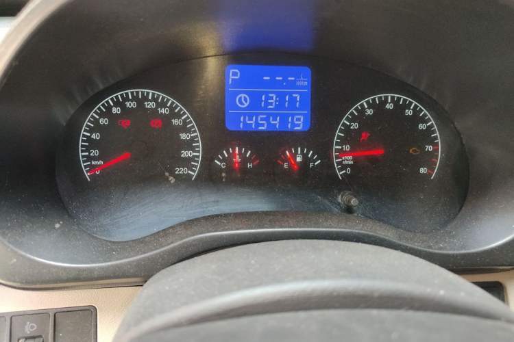 Used Chery Tiggo 3 2014 1.6L CVT ZhiShang Edition Odometer Close Up