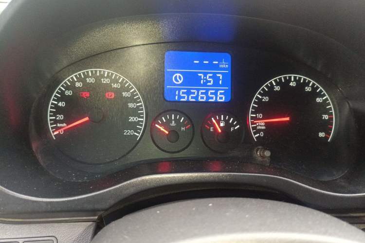 Used Chery Tiggo 3 2014 Magic Edition 1.6L Manual Smart Version Odometer Close Up