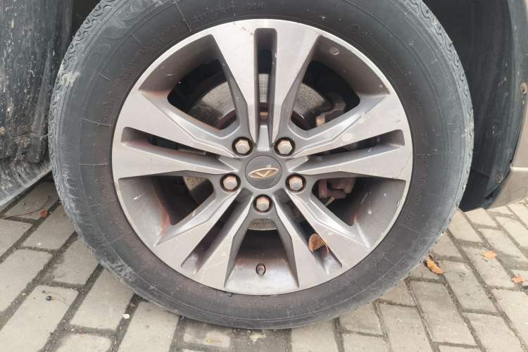 Used Chery Tiggo 3 2014 1.6L Manual Luxury Edition Right Front Wheel Hub