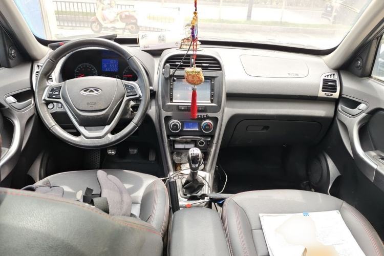 Used Chery Tiggo 3 2015 1.6L Manual Zhishang Commemorative Edition Center Console