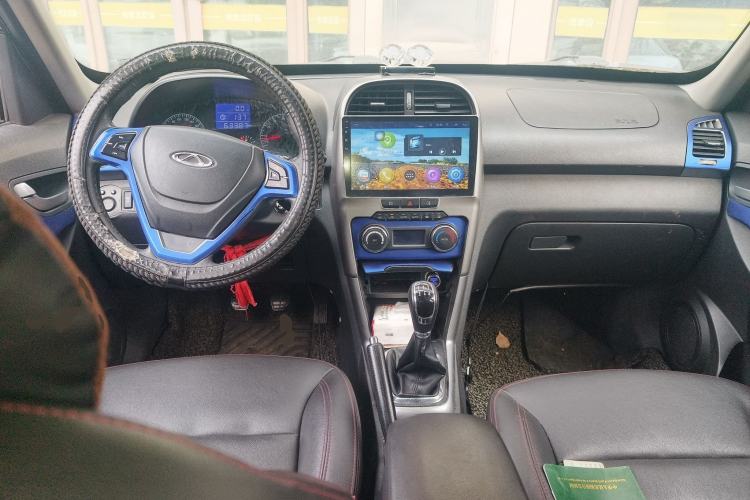 Used Chery Tiggo 3 2015 1.6L Manual Zhishang Sport Edition Center Console