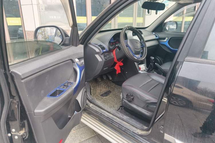 Used Chery Tiggo 3 2015 1.6L Manual Zhishang Sport Edition Driver Seat