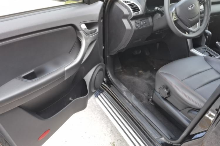 Used Chery Tiggo 3 2015 1.6L CVT ZhiShang Commemorative Edition Driver Seat