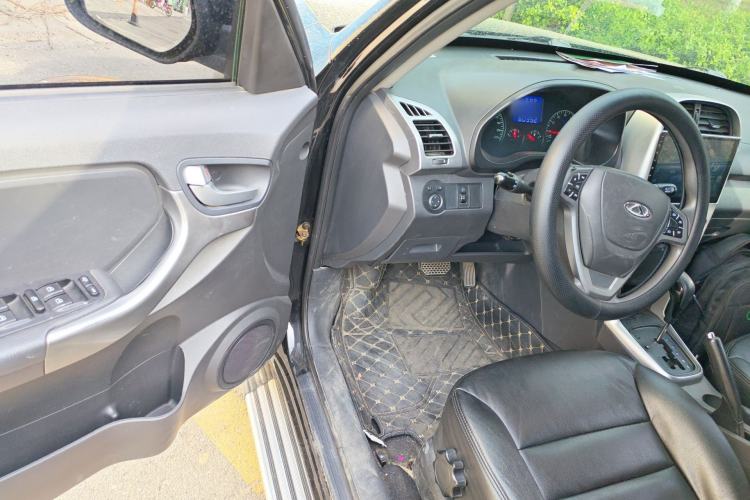 Used Chery Tiggo 3 2015 1.6L CVT Fashion Sport Edition Driver Seat