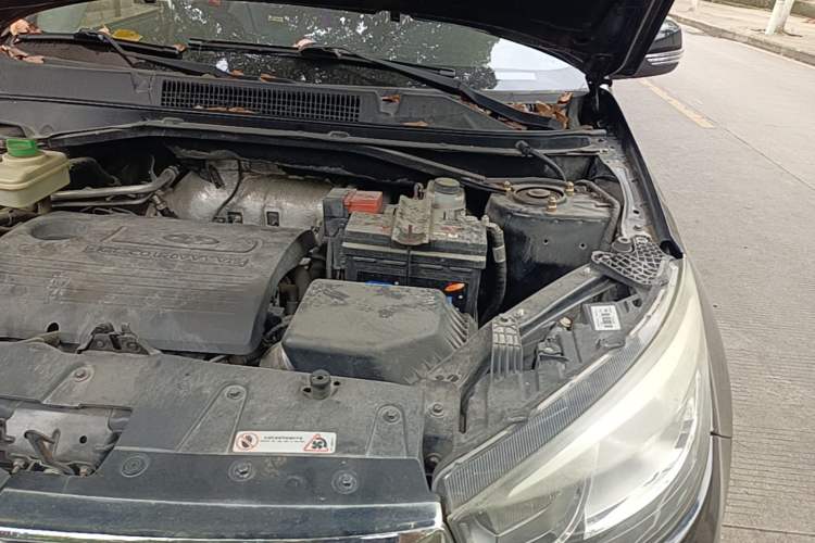 Used Chery Tiggo 3 2015 1.6L Manual Zhishang Sport Edition Engine Bay Left