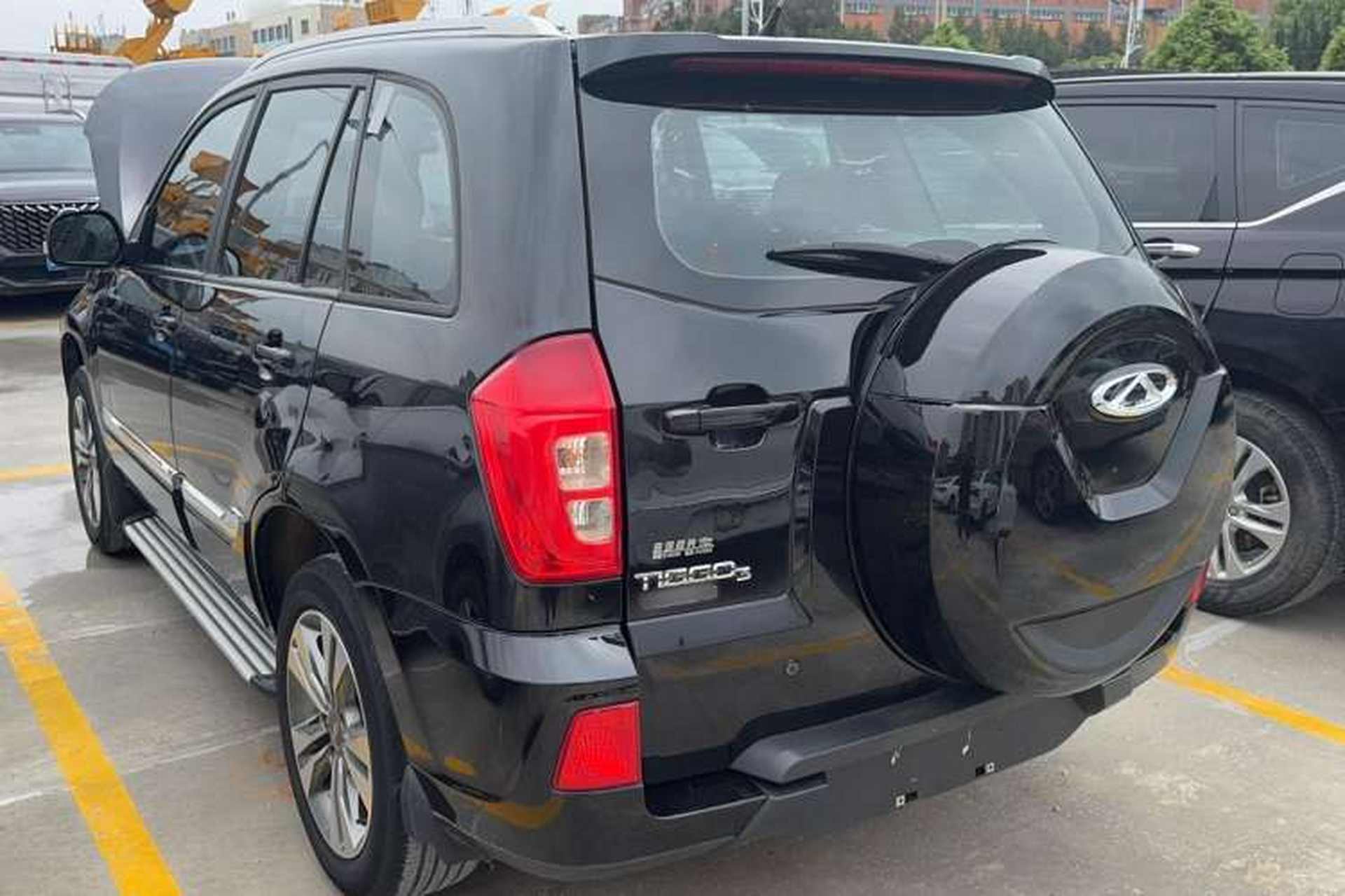 Used Chery Tiggo 3 2015 1.6L Manual Zhishang Commemorative Edition Exterior 5