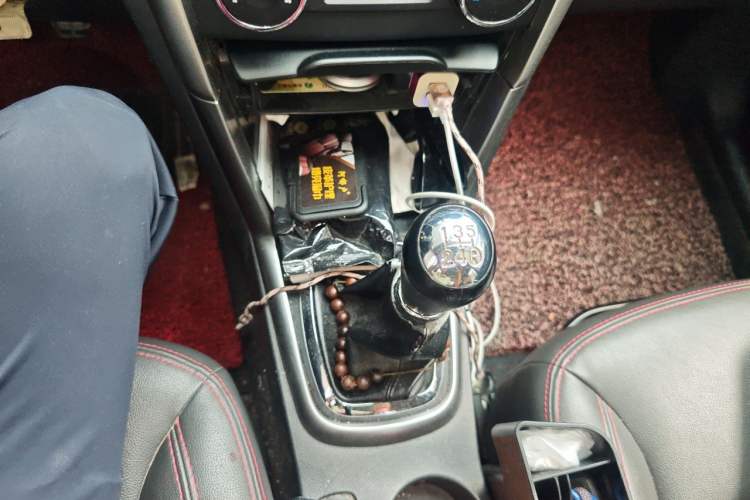 Used Chery Tiggo 3 2015 1.6L Manual Zhishang Sport Edition Gear Lever