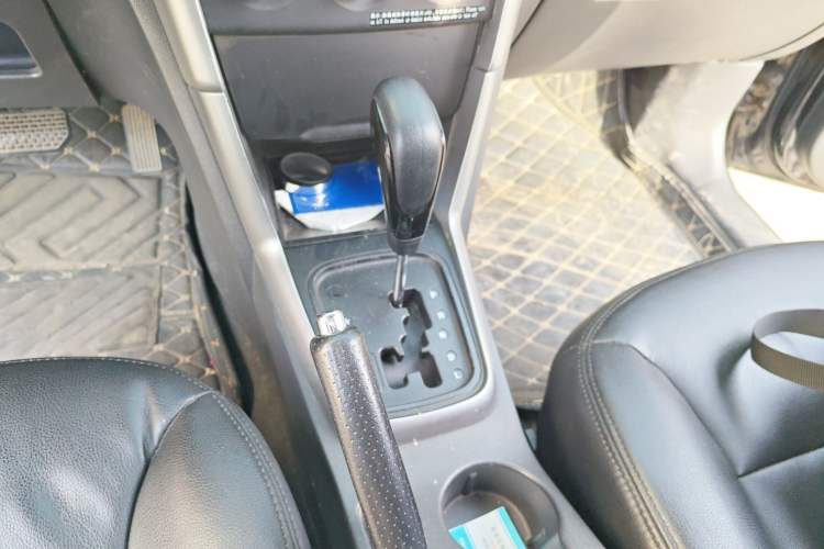 Used Chery Tiggo 3 2015 1.6L CVT Fashion Sport Edition Gear Lever