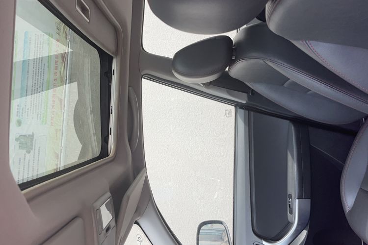 Used Chery Tiggo 3 2015 1.6L Manual Zhishang Commemorative Edition Interior 4