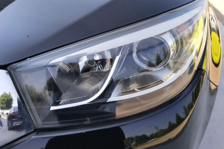 Used Chery Tiggo 3 2015 1.6L CVT ZhiShang Commemorative Edition Left Front Headlight