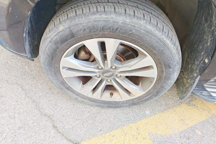 Used Chery Tiggo 3 2015 1.6L CVT Fashion Sport Edition Left Front Wheel Hub