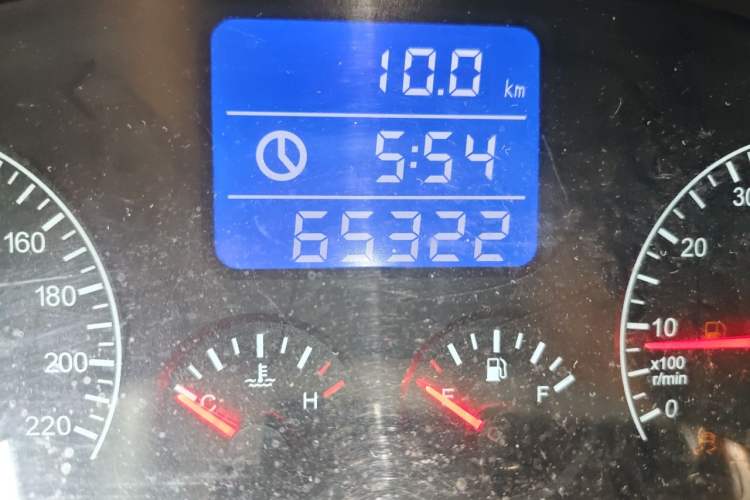 Used Chery Tiggo 3 2015 1.6L Manual Zhishang Commemorative Edition Odometer Close Up