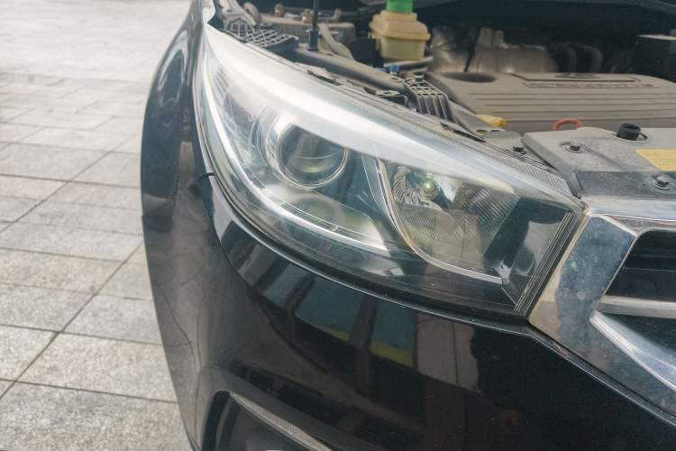 Used Chery Tiggo 3 2015 1.6L Manual Zhishang Sport Edition Right Front Headlight
