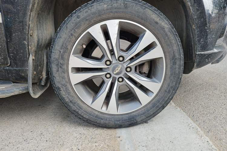 Used Chery Tiggo 3 2015 1.6L Manual Zhishang Sport Edition Right Front Wheel Hub
