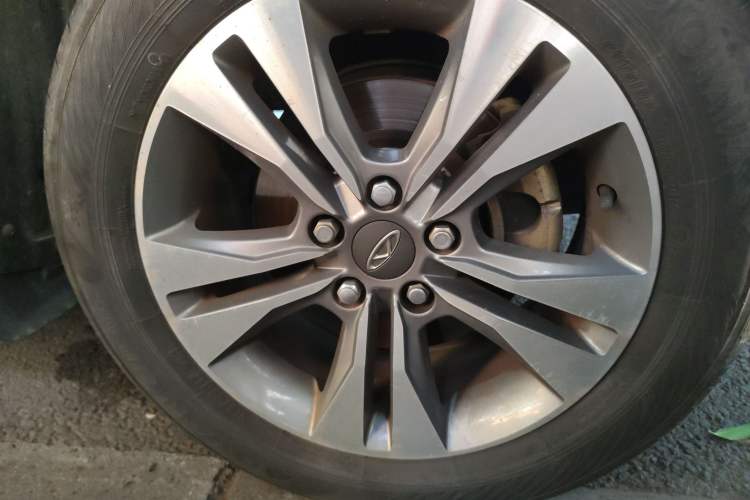 Used Chery Tiggo 3 2015 1.6L Manual Zhishang Sport Edition Right Front Wheel Hub