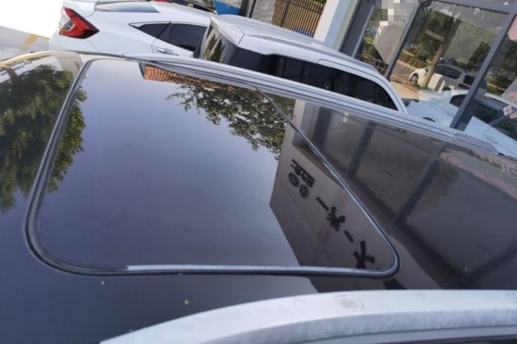 Used Chery Tiggo 3 2015 1.6L CVT ZhiShang Commemorative Edition Roof