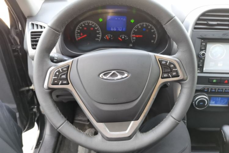 Used Chery Tiggo 3 2015 1.6L CVT ZhiShang Commemorative Edition Steering Wheel