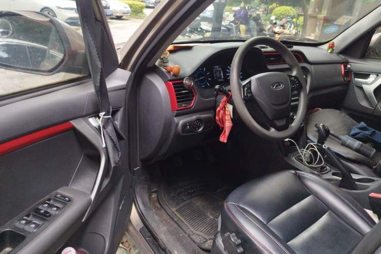 Used Chery Tiggo 3 2015 1.6L Manual Fashion Sport Edition Driver Seat