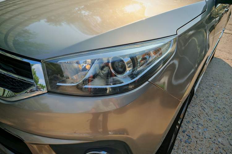 Used Chery Tiggo 3 2015 1.6L Manual Fashion Sport Edition Exterior 2