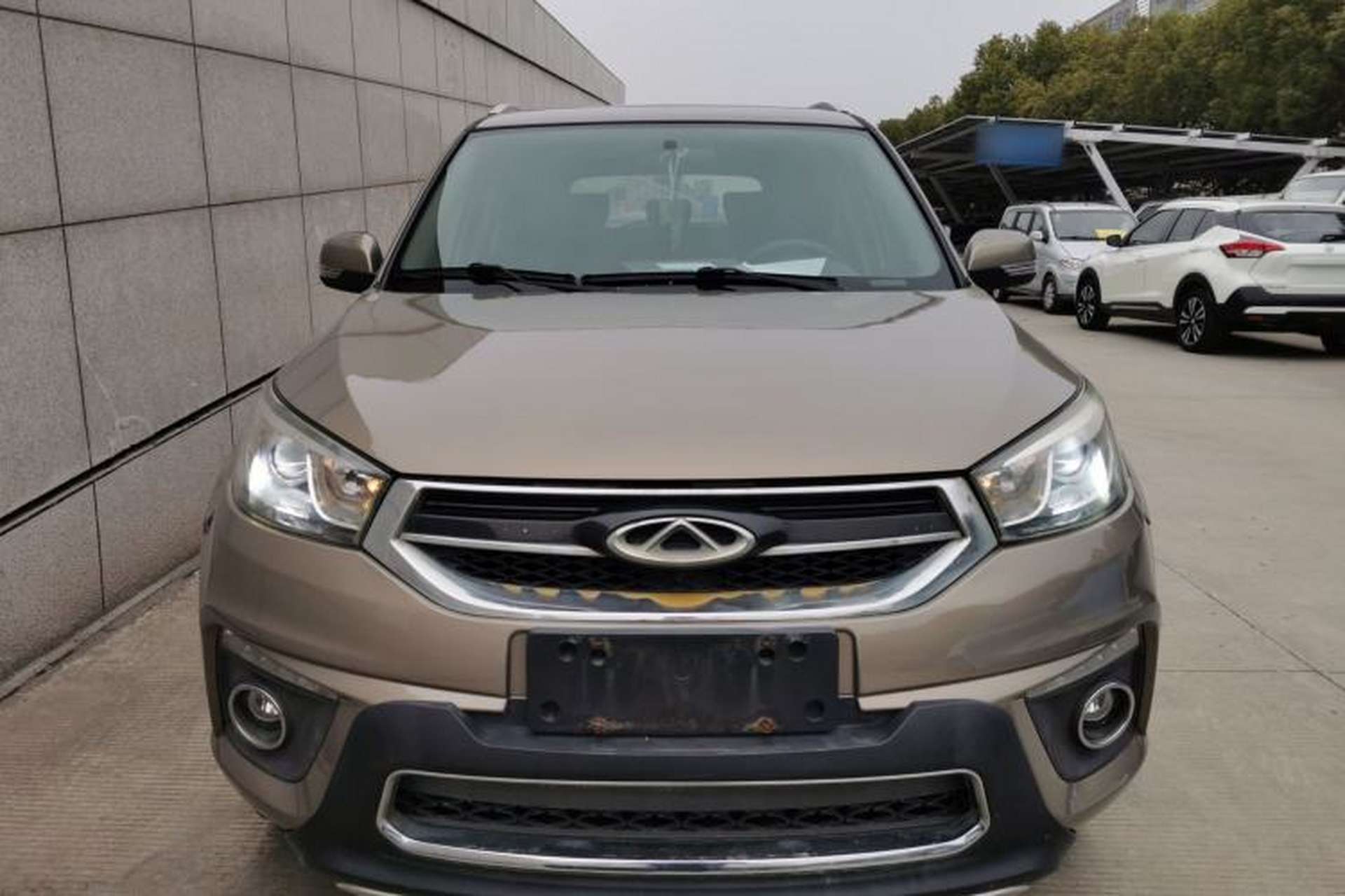 Used Chery Tiggo 3 2015 1.6L CVT ZhiShang Commemorative Edition Front
