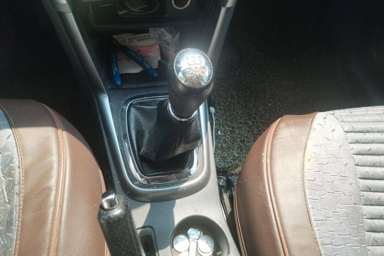 Used Chery Tiggo 3 2015 1.6L Manual Fashion Sport Edition Gear Lever