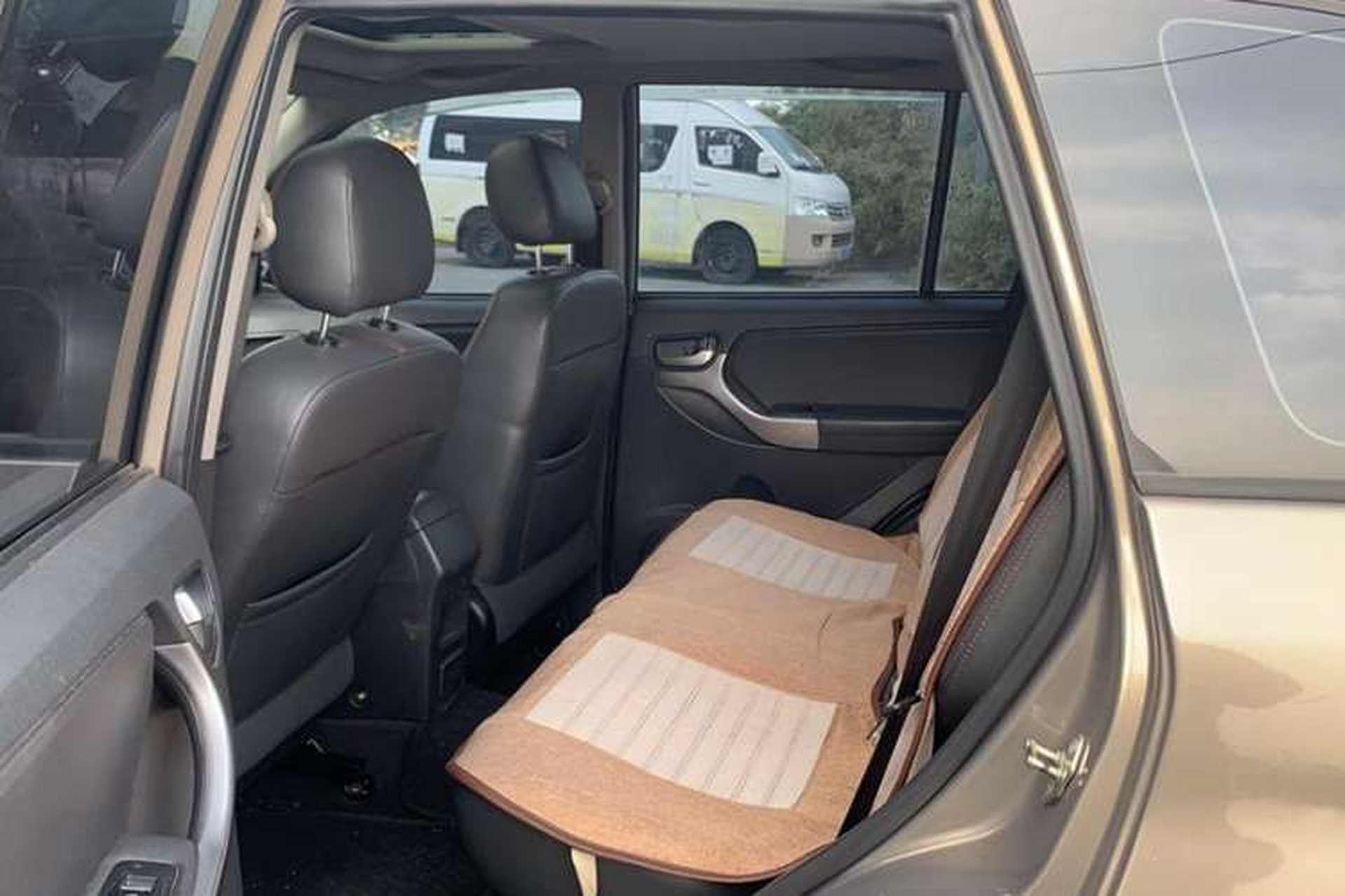 Used Chery Tiggo 3 2015 1.6L CVT ZhiShang Commemorative Edition Interior 1