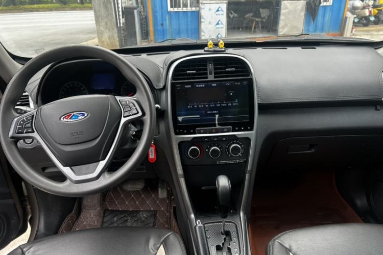 Used Chery Tiggo 3 2015 1.6L CVT Fashion Sport Edition Interior 1