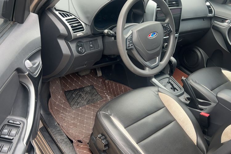 Used Chery Tiggo 3 2015 1.6L CVT Fashion Sport Edition Interior 3
