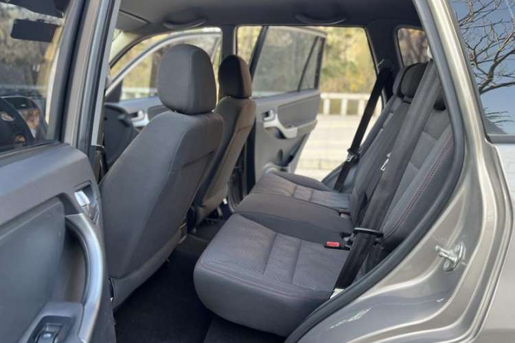 Used Chery Tiggo 3 2015 1.6L Manual Fashion Sport Edition Interior 6