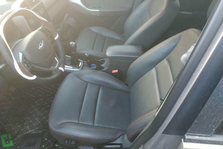 Used Chery Tiggo 3 2015 1.6L Manual Zhishang Commemorative Edition Left Front Seat