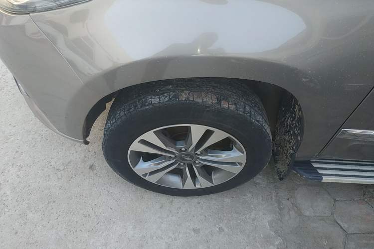 Used Chery Tiggo 3 2015 1.6L Manual Zhishang Commemorative Edition Left Front Wheel Hub
