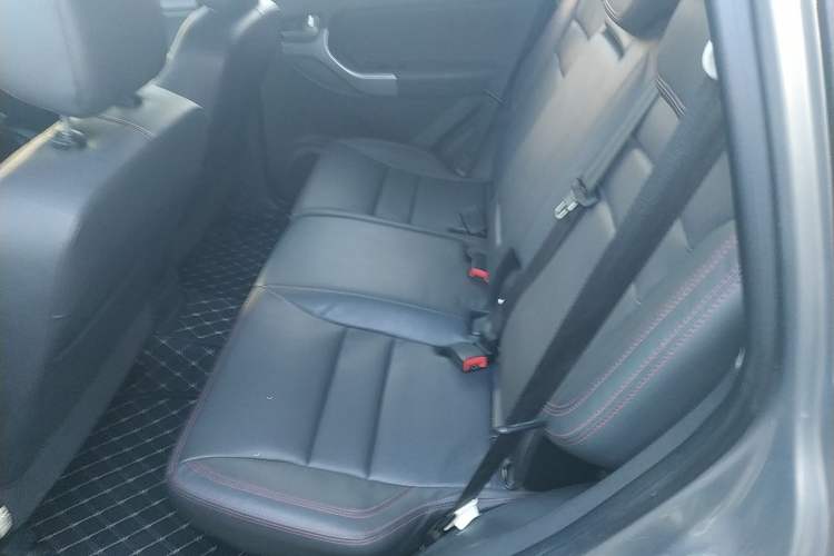Used Chery Tiggo 3 2015 1.6L Manual Zhishang Commemorative Edition Left Rear Seat