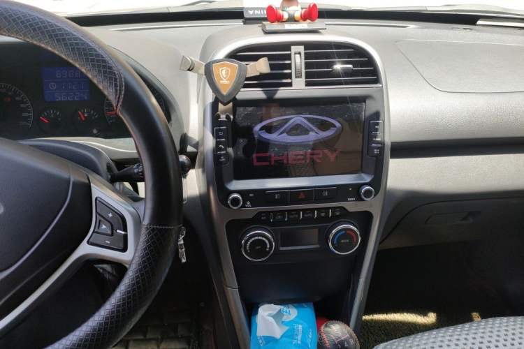 Used Chery Tiggo 3 2015 1.6L Manual Zhishang Sport Edition Audio And AC Panel