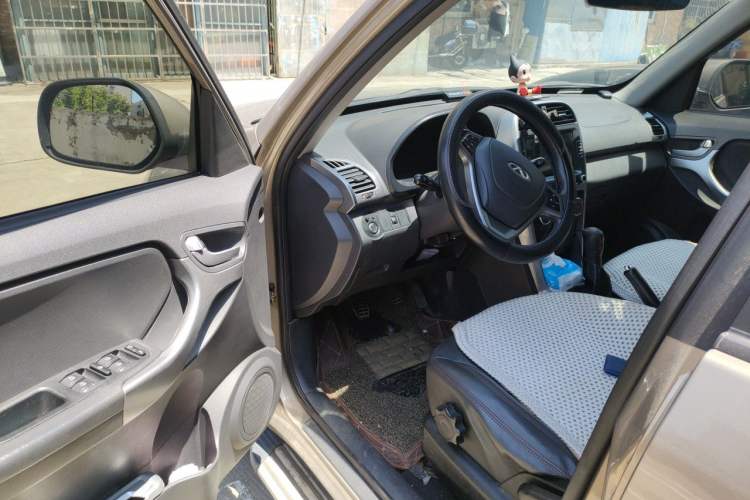 Used Chery Tiggo 3 2015 1.6L Manual Zhishang Sport Edition Driver Seat