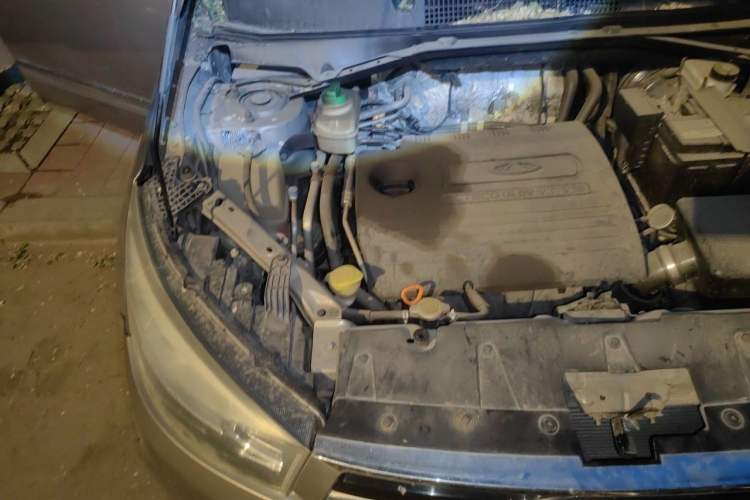 Used Chery Tiggo 3 2015 1.6L CVT ZhiShang Commemorative Edition Engine Bay Right