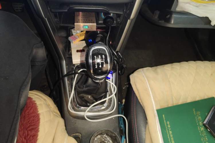 Used Chery Tiggo 3 2015 1.6L Manual Zhishang Commemorative Edition Gear Lever