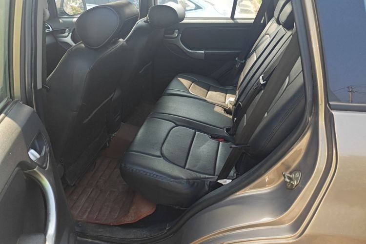 Used Chery Tiggo 3 2015 1.6L Manual Fashion Sport Edition Interior 1