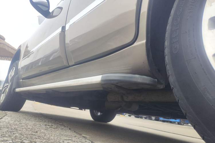 Used Chery Tiggo 3 2015 1.6L CVT ZhiShang Commemorative Edition Left Side Sill