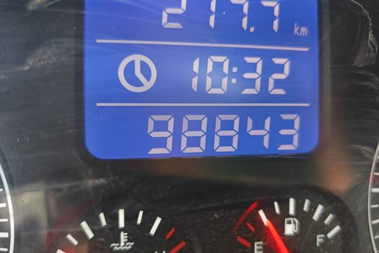 Used Chery Tiggo 3 2015 1.6L Manual Fashion Sport Edition Odometer Close Up