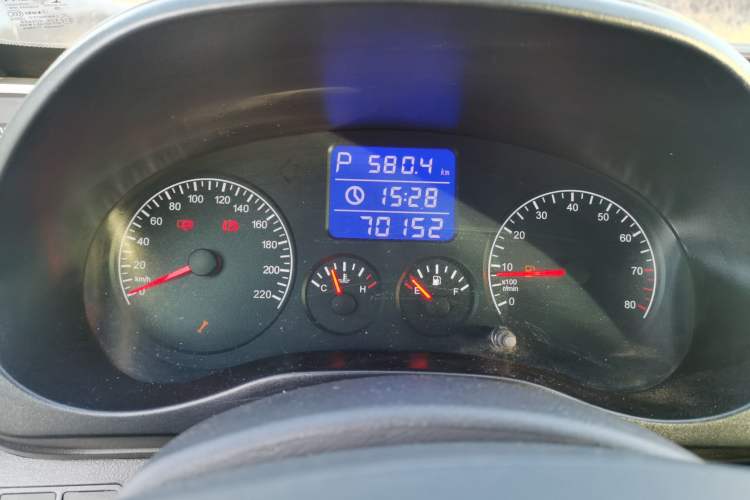 Used Chery Tiggo 3 2015 1.6L CVT Fashion Sport Edition Odometer Close Up